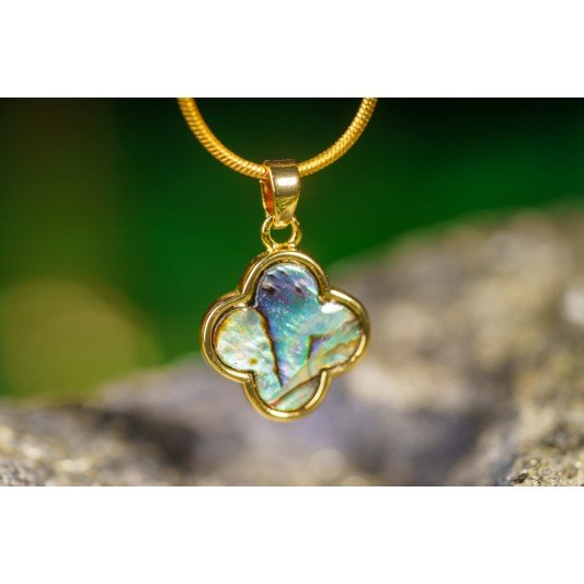鲍贝壳吊坠 （四叶草）Lucky Clover with Abalone Shell 
