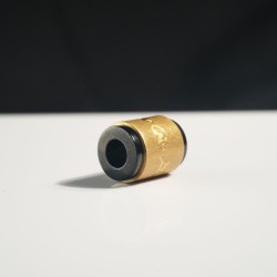 六字真言桶珠 Six-Character Mantra Bead