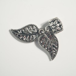 双叶珠 Double Leaf Bead