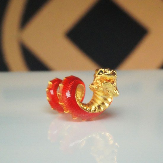 转运红盘龙 Fortune Red Coiling Dragon