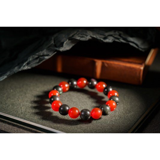琼玉龙晶手链 Red Agate and Obsidian Bracelet 琼玉龙晶手链 Red Agate and Obsidian Bracelet