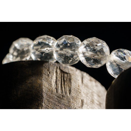 白水晶手链 ( 切面64 ) Clear Quartz Bracelet (Cut 64 Facets) 白水晶手链 ( 切面64 ) Clear Quartz Bracelet (Cut 64 Facets)