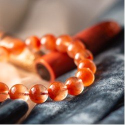 高等红兔毛手链 Red Rabbit Hair Quartz Bracelet