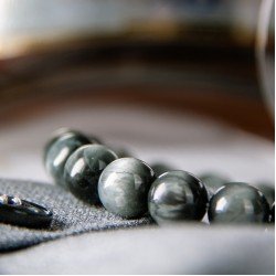 鹰眼石手链 Hawk's eye Bracelet