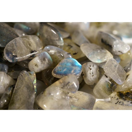 消磁碎水晶：月光 Tumbled Moonstone