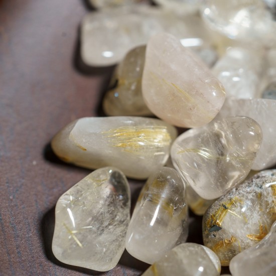 消磁碎水晶：钛金 Tumbled Yellow Rutilated Quartz