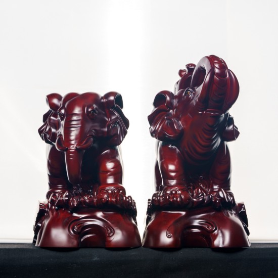 大象 - 平安吉祥如意象 Elephant of Auspicious, Wishful and Safeness (Shine Wooden Material)