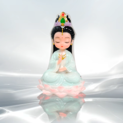 圣莲观音摆件 Divine Lotus Guan Yin Decor 圣莲观音摆件 Divine Lotus Guan Yin Decor